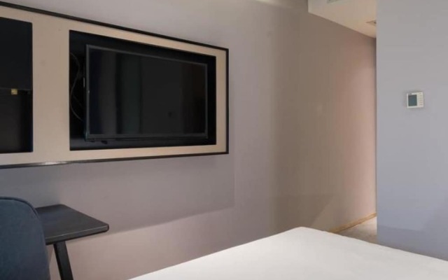 Vyluk J Hotel Jinan West Railway Station
