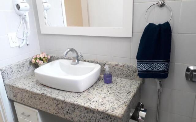 Conforto a 300m da Praia do Forte