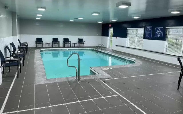 Country inn & Suites by Radisson Bolingbrook, I-55