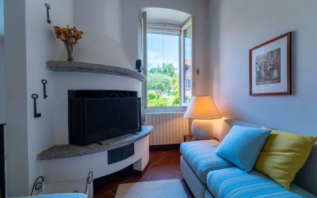 Loppia Secret Mansarda by Wonderful Italy