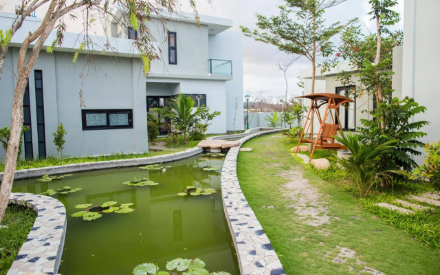 Van Nguyen Minihouse