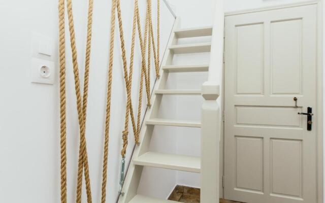 Vivamare Traditional Studios
