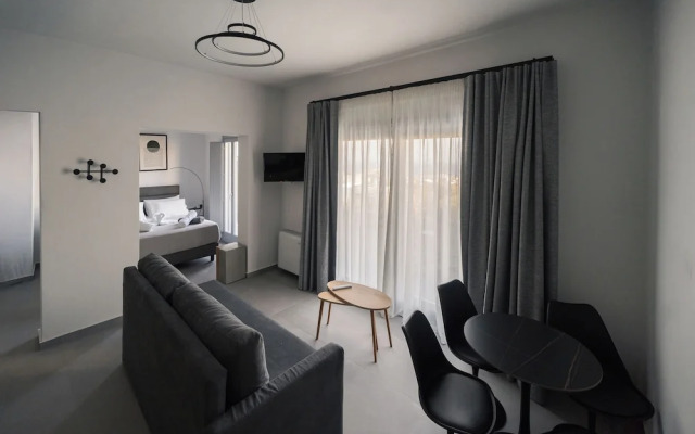 Uranides Luxury Suites