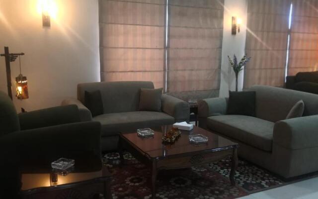 Orient House Hotel Suites & Apartments