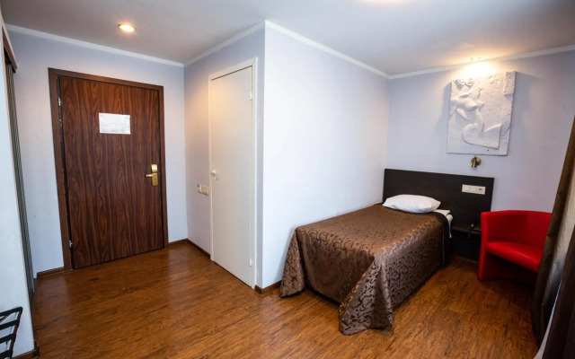 Primo Hotel