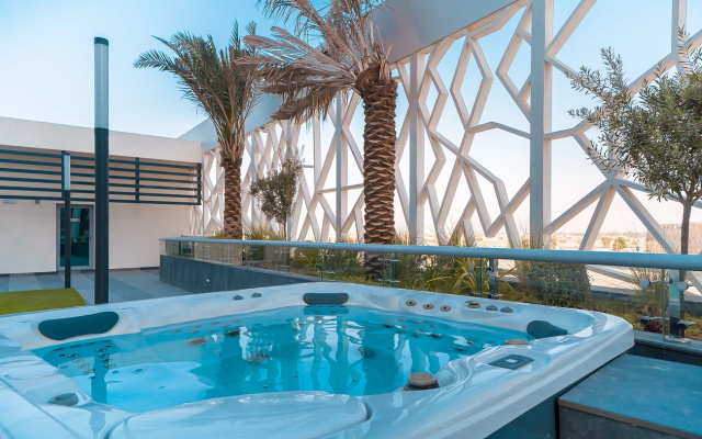 A gem w/balcony and views to the desert - Hotel in ดูไบ - Photo 4