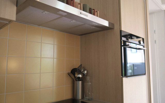 Spacious Lodge, 2 Bathrooms, Near Maastricht