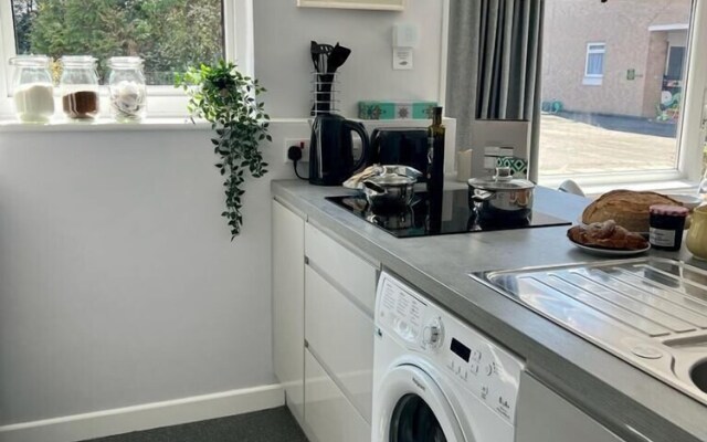 Sunny 2-Bedroom flat in Hoddesdon