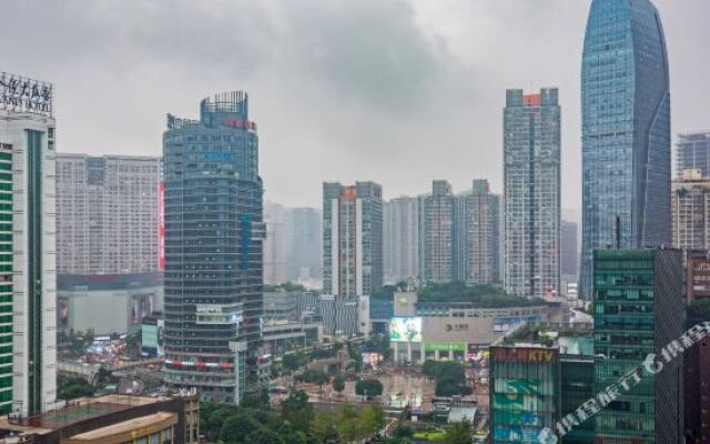 Chongqing Langqingju Apartment