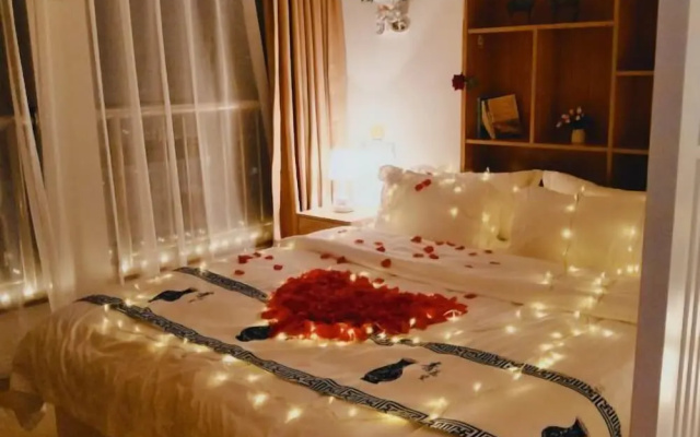 Candy Movie Theme Apartment – Guest Rooms – Dongguan