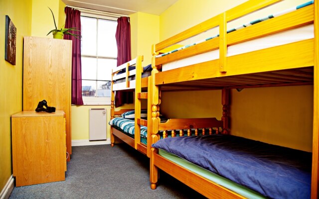 Homestay Bristol - Hostel