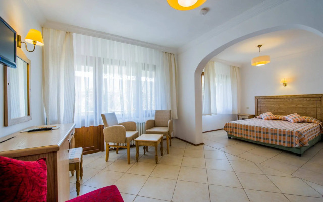 Assos Eden Beach Hotel