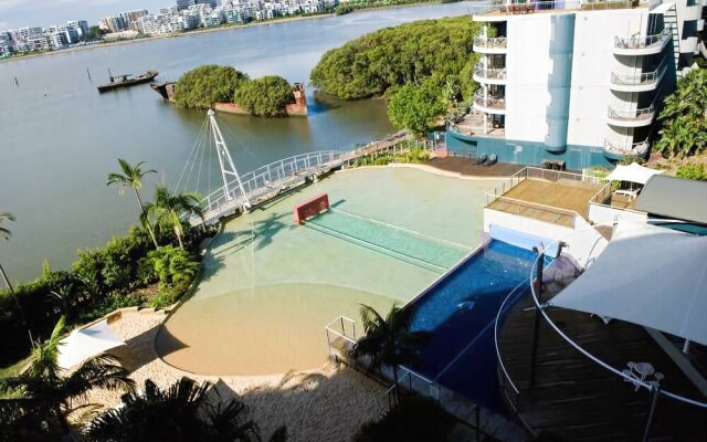 ShortOzStay at Mariners Cove