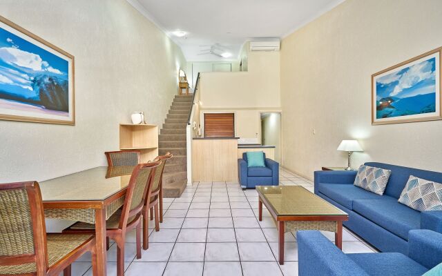 Trinity Beach Club Holiday Apartments