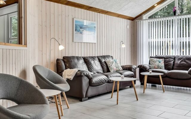 8 Person Holiday Home in Oksbol
