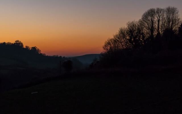 Three Horseshoes Inn