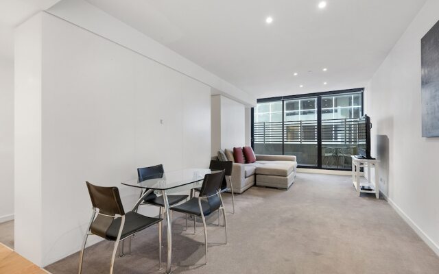 Edgewater 109