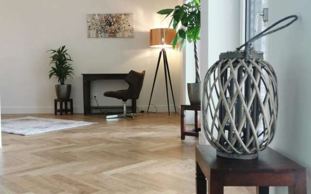 exklusives Studioapartment - in traumhafter Lage direkt am Halensee