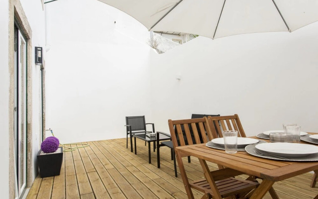 2BLocal Castelo Picão Apartments