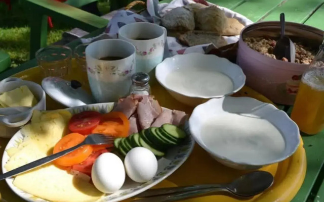 Bull-August gård vandrarhem/hostel