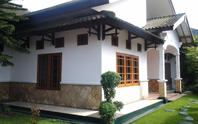 Junjunan Dalam Sharia Guesthouse