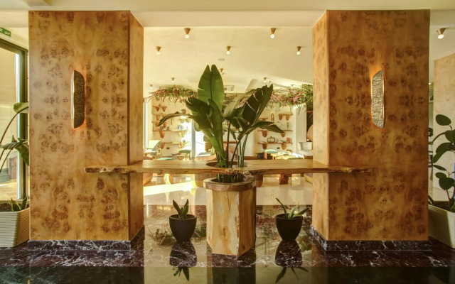 Bratus Hotel Aqaba