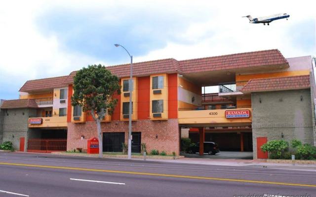 Hollywood Inn Express LAX