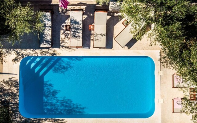 Luxury Stairway to Heaven with Pool