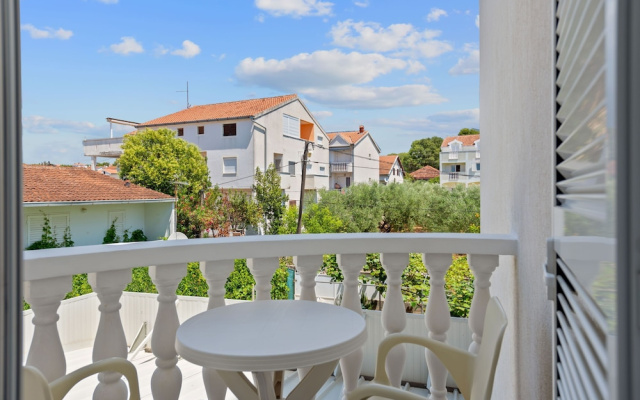 Superior Apartment Tania 8