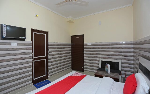 New Sundaram By OYO Rooms