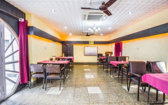 FabHotel Damanis Lake Pichola