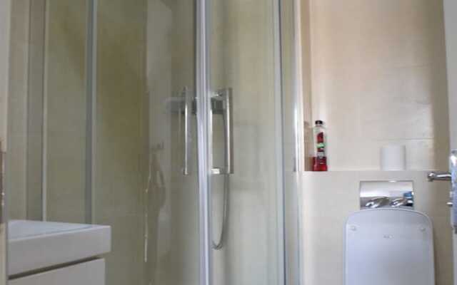Spacious 3 Bedroom Apartment Near Tower Bridge