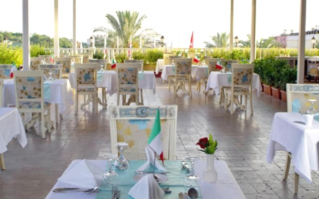 Club Sunny World (ex Orient Hill Hotel)