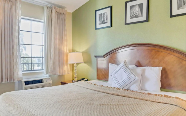 Savannah Garden Hotel