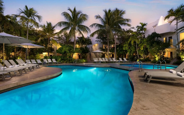 Santa Maria Suites