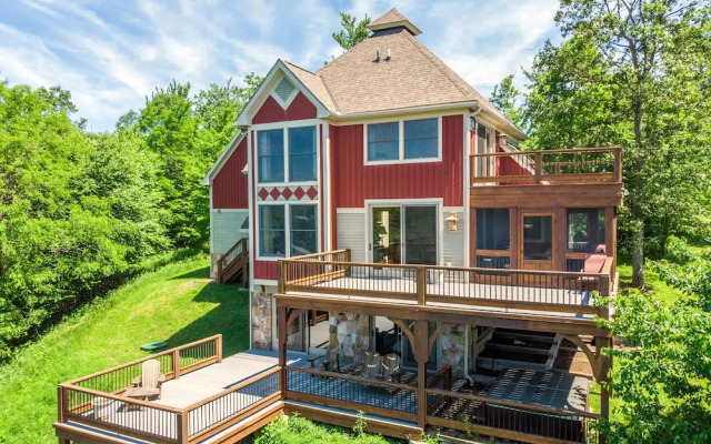 Splash Mountain House