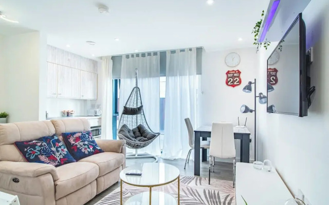 Perfectly Located Apartment - Sheffield City