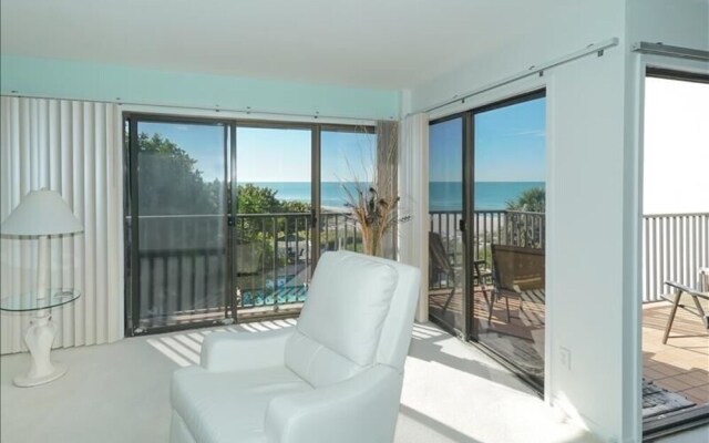 Waters Edge 205S 1 Bedroom Condo