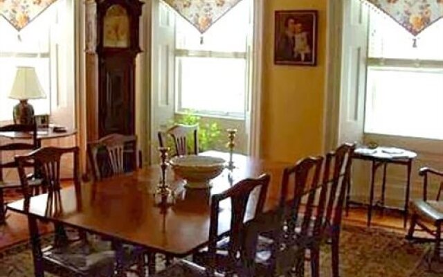 Halcyon Farm Bed & Breakfast