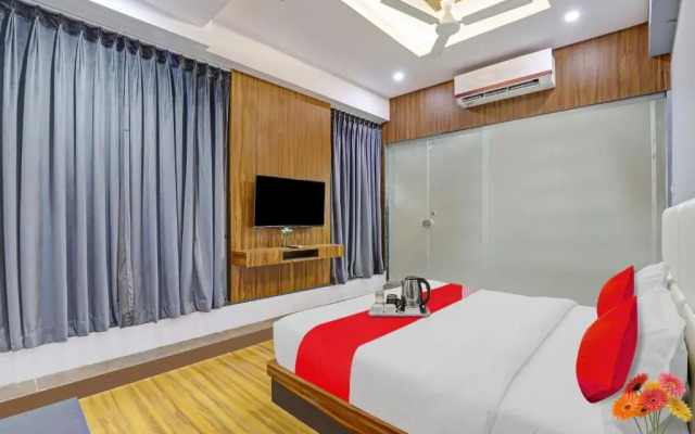 OYO Flagship 70202 Hotel Max