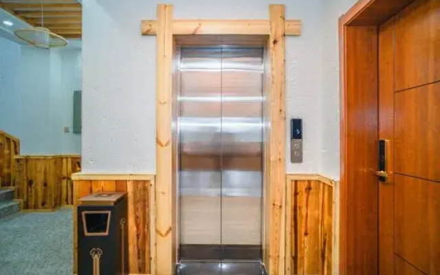 Dali Ershang Huakai Seaview Inn