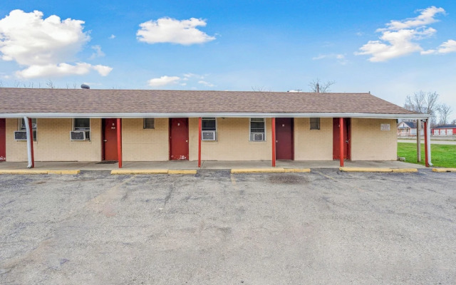 Flint Motel by OYO MI Near I-475