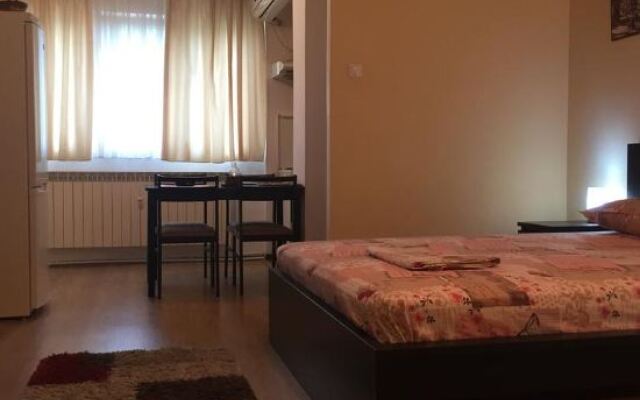Danube Promenade Apartment