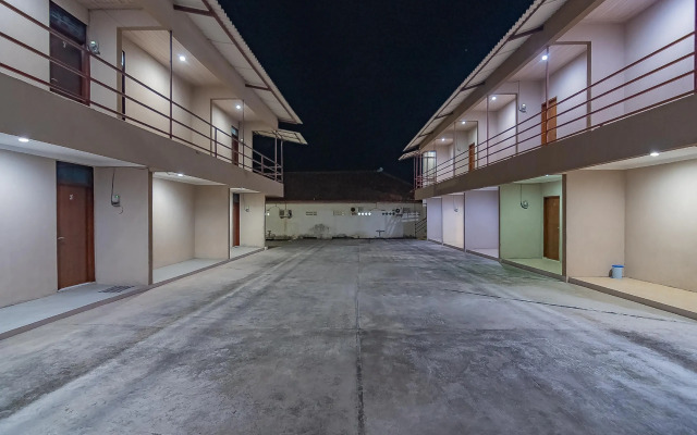 RedDoorz Plus @ Bukit Cinta Street