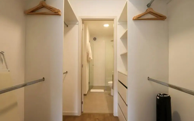 w Prestigious 2BR w Balcony Near Larcomar