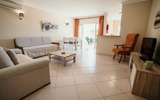 Portugal Rentals Vila da Praia Apartments