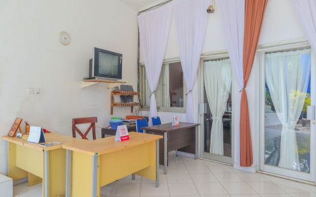 OYO 1967 Hotel House of Eva Syariah Near Rumah Sakit Umum Daerah Jagakarsa – Guest Rooms – Jakarta