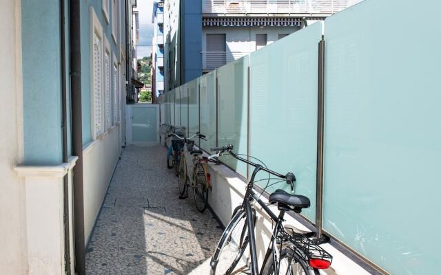 Elegante Trilocale Marconi Prima Fila Mare