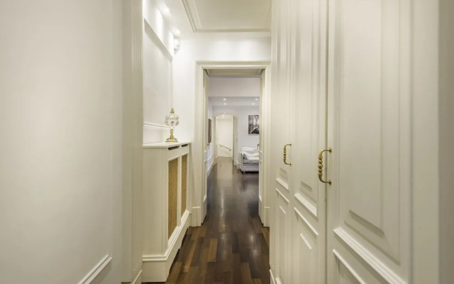 Montenapoleone – RentClass Gloria