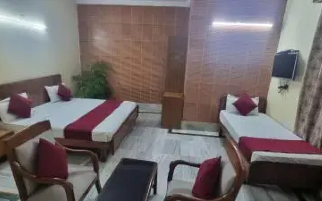 Hotel Shri Hari by OYO Rooms